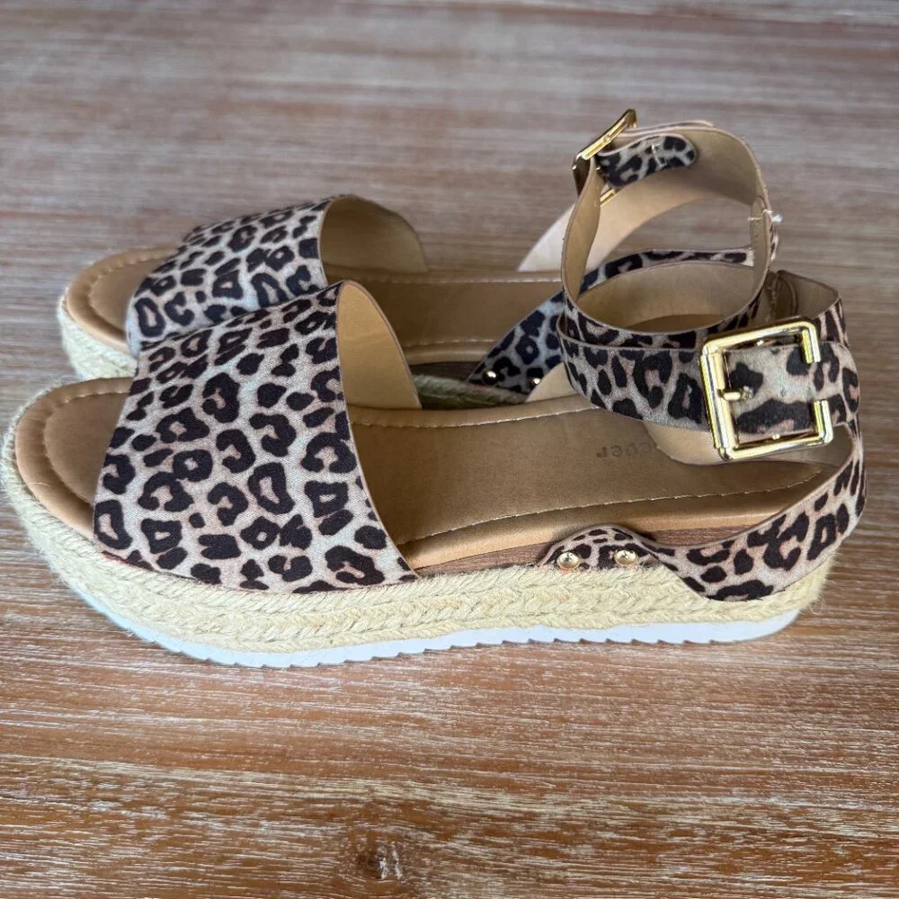 Forever Leopard Print Open‎ Toe Ankle Strap Espadrille Size 10
